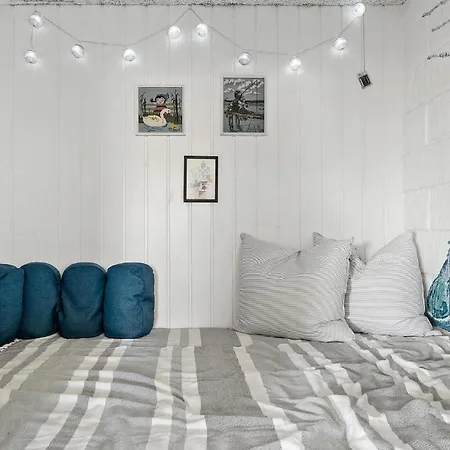 Beautiful In With Sauna Holiday home